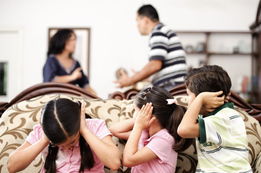 parents arguing in front of children: paths to connection